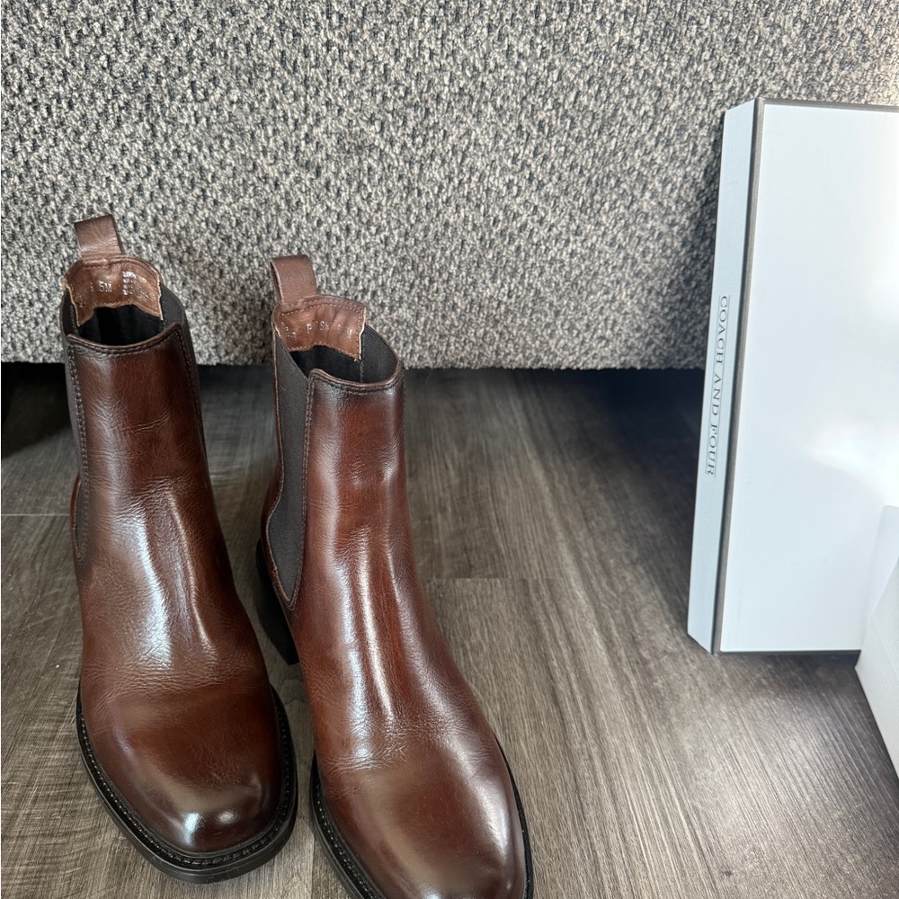 BRAND NEW Coach and Four Chestnut Leather Ankle Boots. Price dropped!